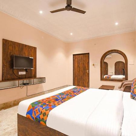 Hotel Whitehouse Ac Family Room Agra  Exterior foto