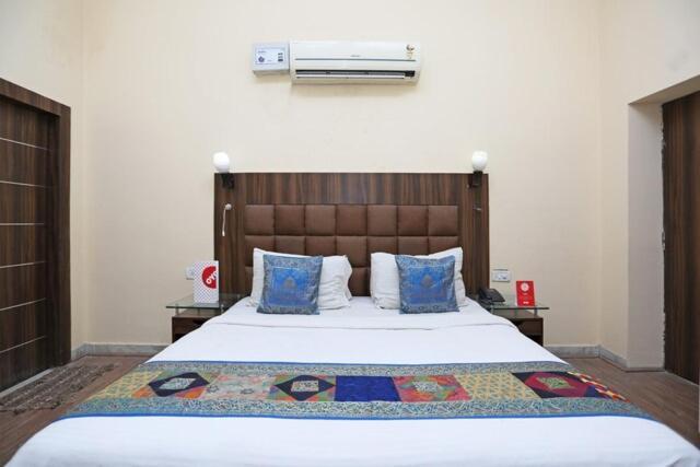 Hotel Whitehouse Ac Family Room Agra  Exterior foto
