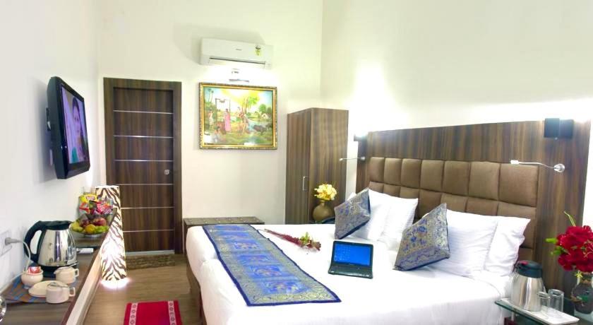 Hotel Whitehouse Ac Family Room Agra  Exterior foto